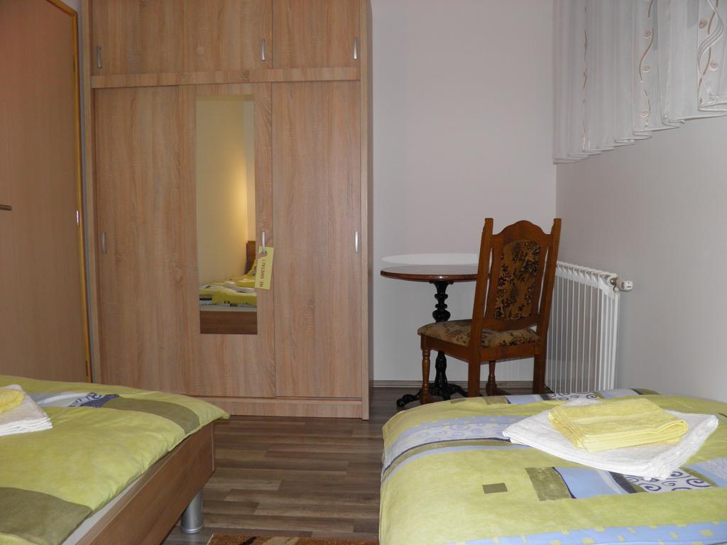 Apartman Marko Ogulin Εξωτερικό φωτογραφία